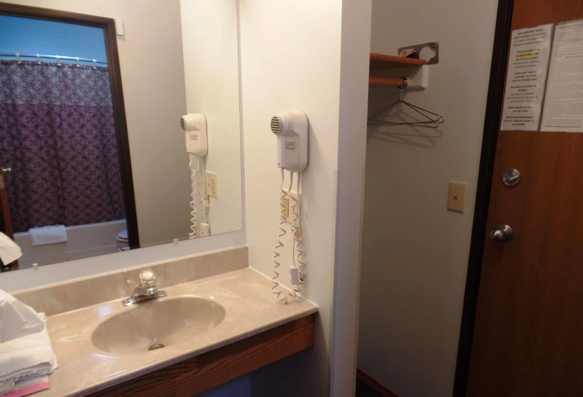 Platte Dakota Country Inn מראה חיצוני תמונה